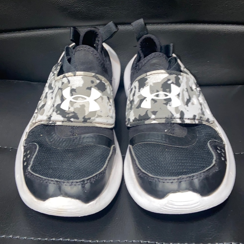 Under Armour boys sneakers